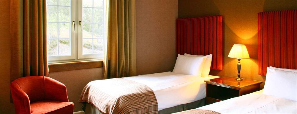 Bridge Of Orchy Hotel ภายนอก รูปภาพ