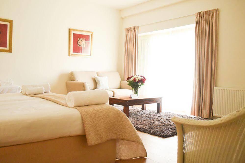 Bridge Of Orchy Hotel ภายนอก รูปภาพ